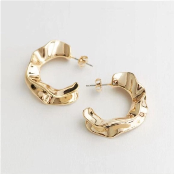 & Other Stories Chunky Organic Hoop Earrings - Picture 2 of 5